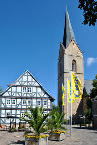Bild vergrern: Turm der St. Nikolaikirche