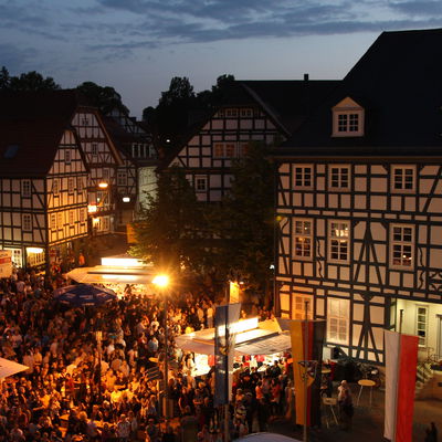 Bild vergrößern: Das Altstadt-Kulturfest bei Nacht