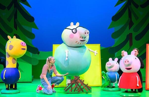 Bild vergrößern: Kindertheater Peppa Wutz